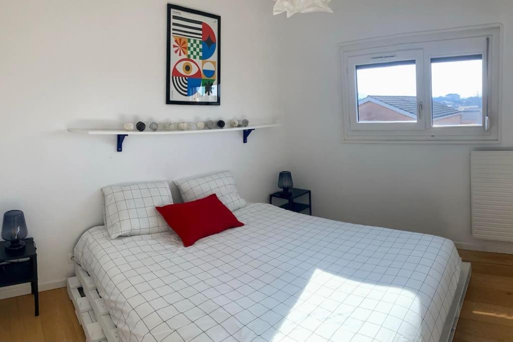 Charmant Appartement Pop - Arty Thonon-les-Bains Exterior photo